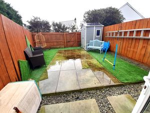 Cleavers Way Stenalees